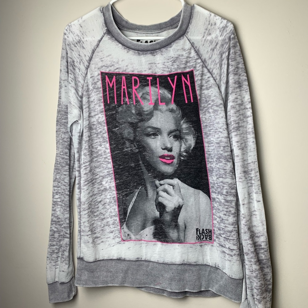 marilyn monroe crew neck